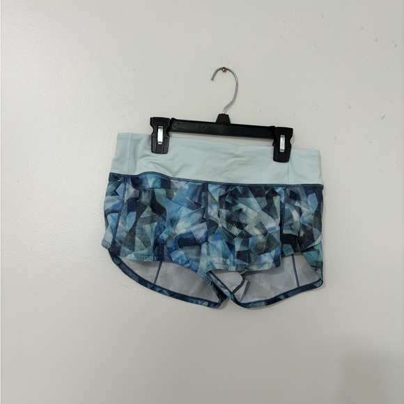 Luluemon blue speed up shorts!!! Size 4 - barely worn - Picture 2 of 2